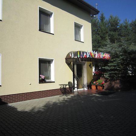 Hotel Korona Слубице Экстерьер фото