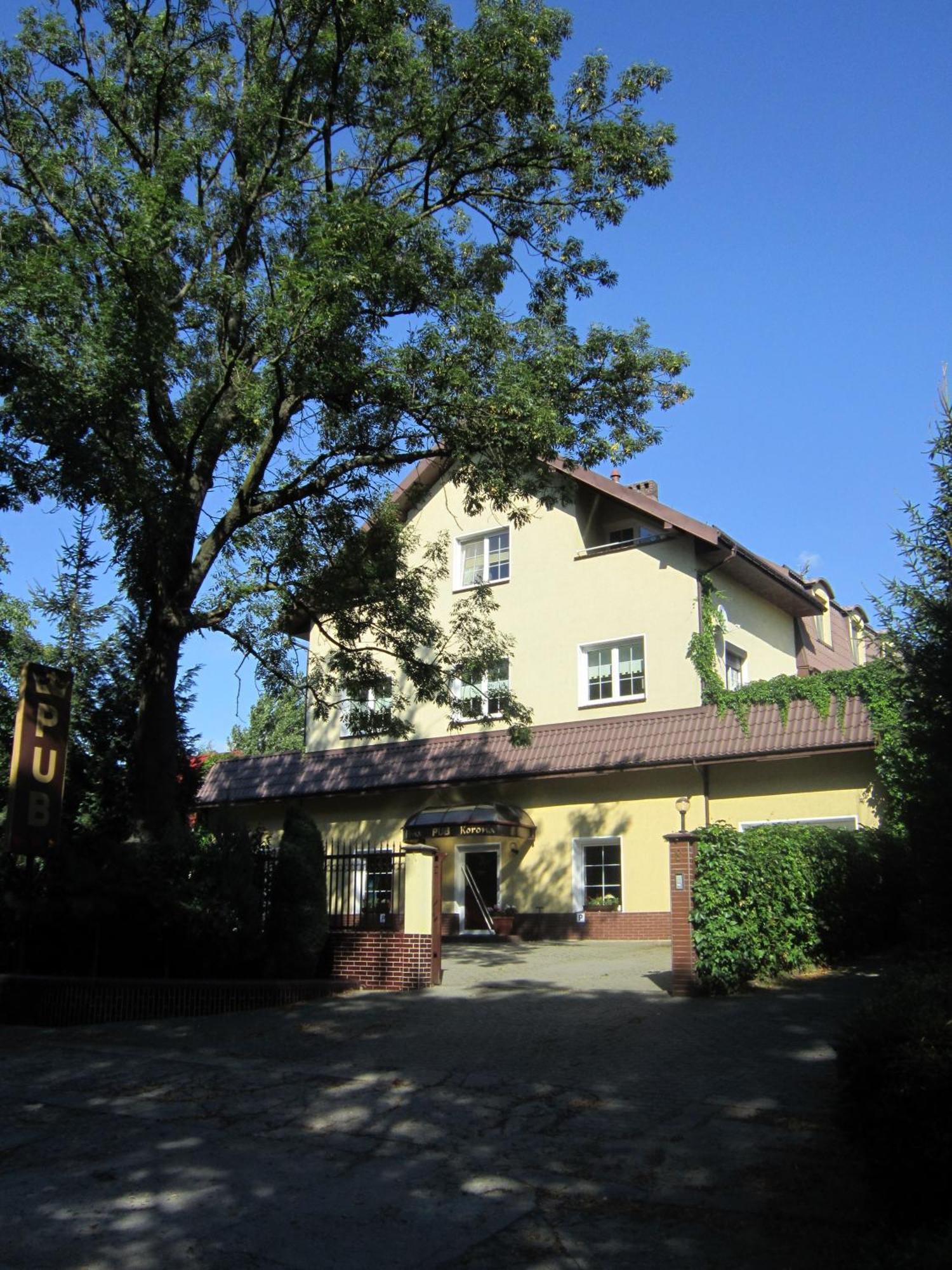 Hotel Korona Слубице Экстерьер фото